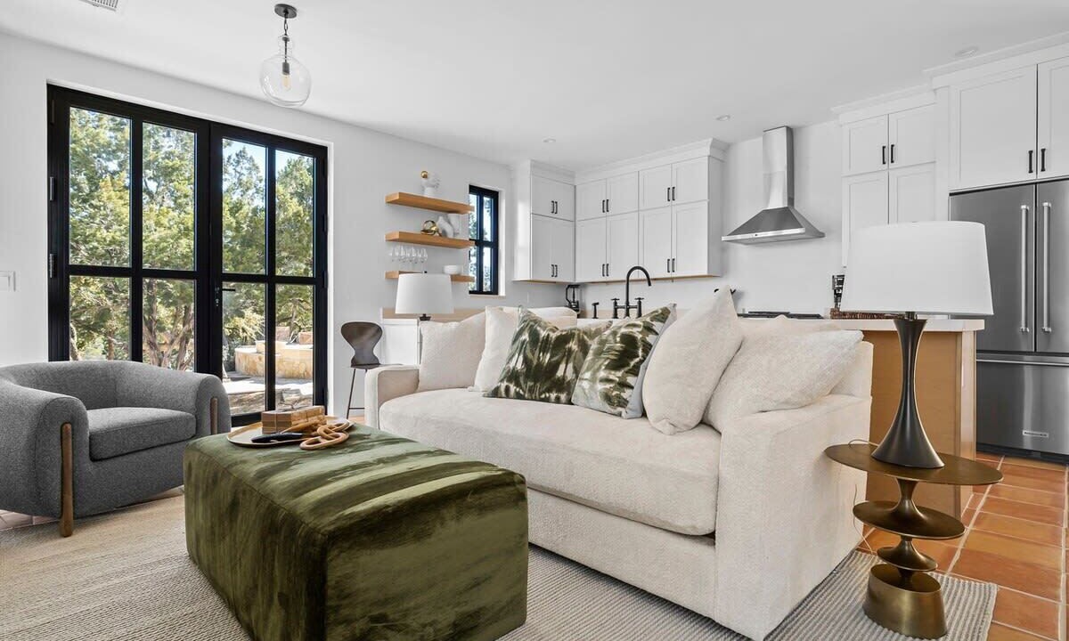 Photo of Livingroom in Spicewood