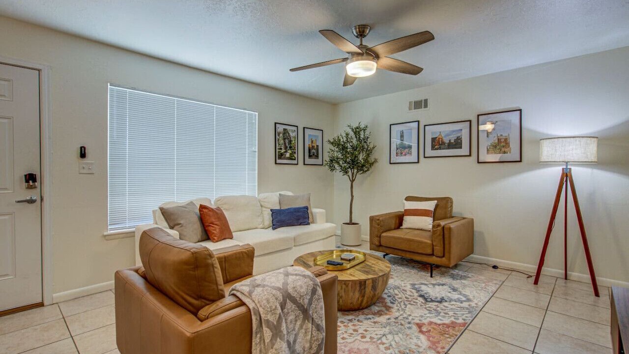 Photo of Livingroom in Norman