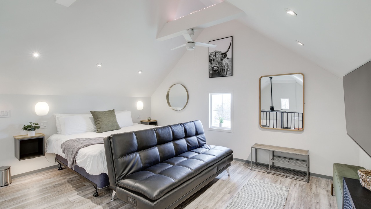 Photo of Bedroom in Jefferson City
