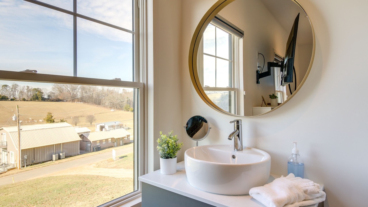 Photo of Bathroom in Jefferson City