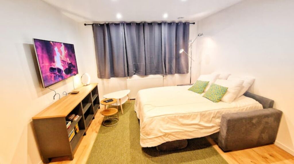 Photo of Bedroom in Lamorlaye