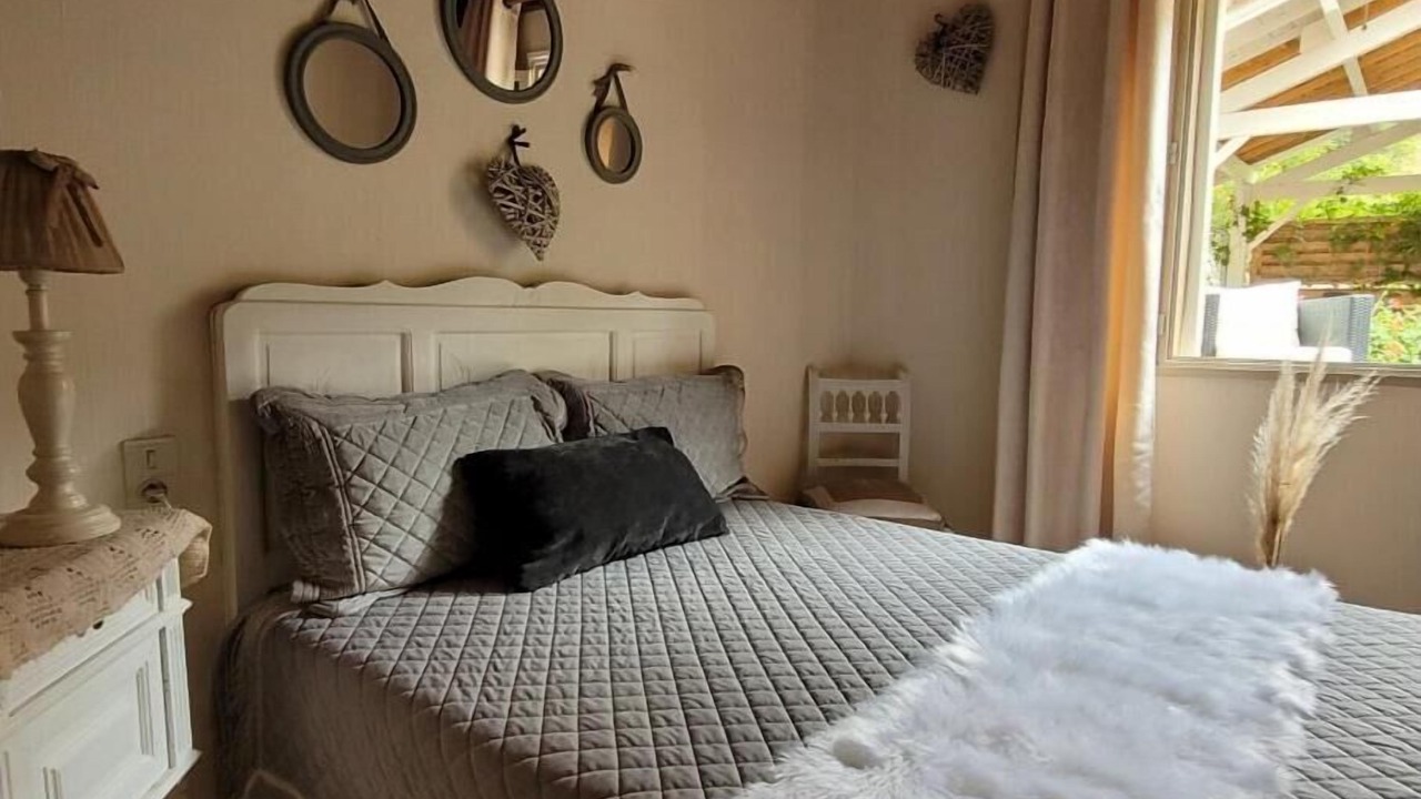 Photo of Bedroom in Curvalle
