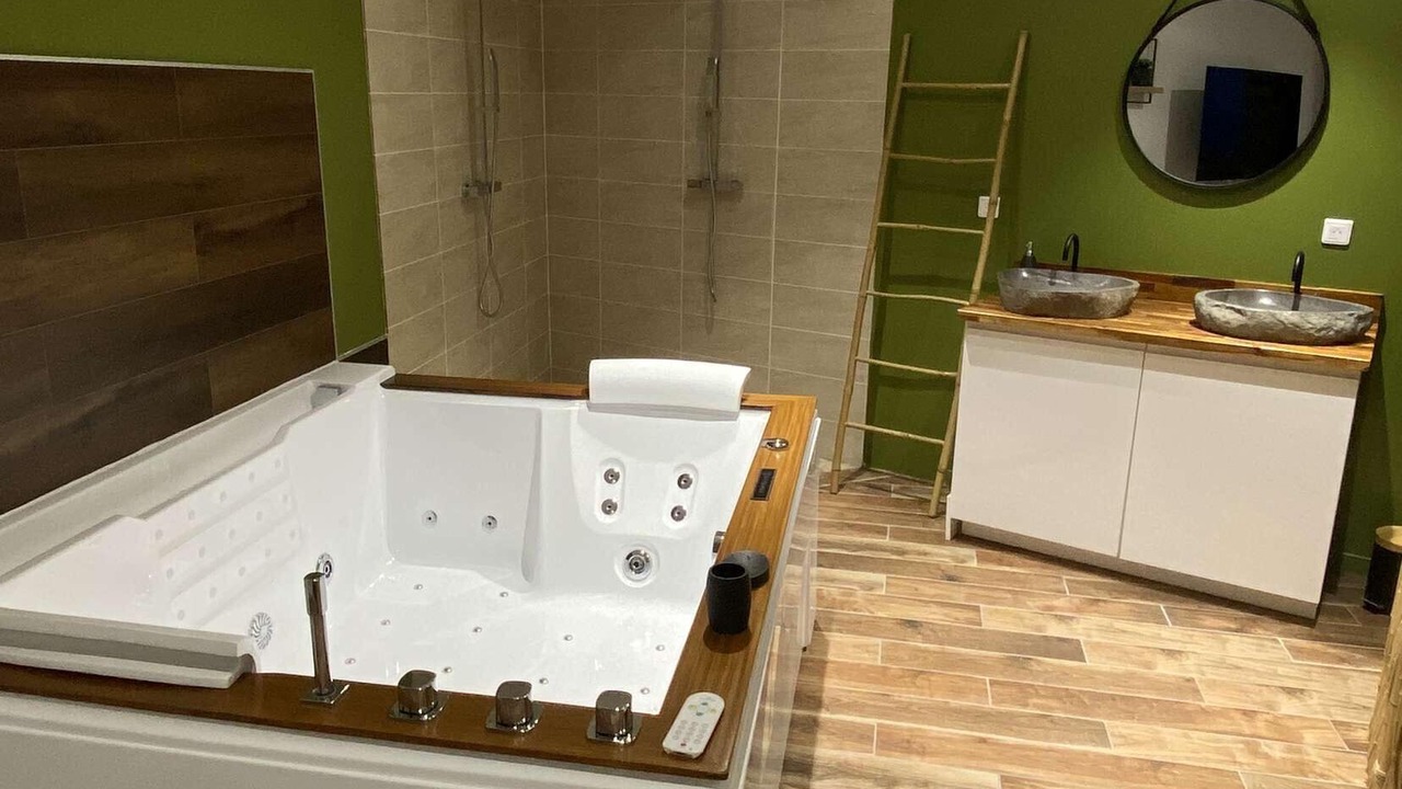 Photo of Bathroom in Sotteville-les-Rouen