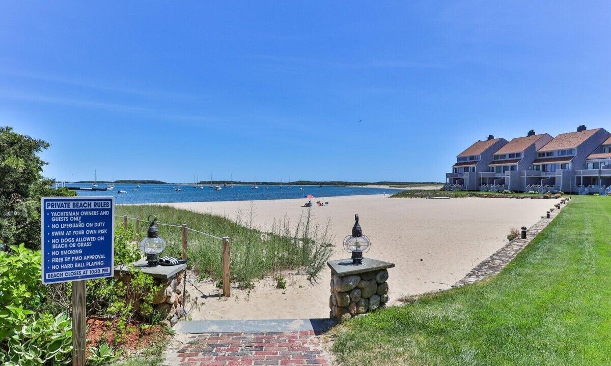Photo of Others in Hyannis