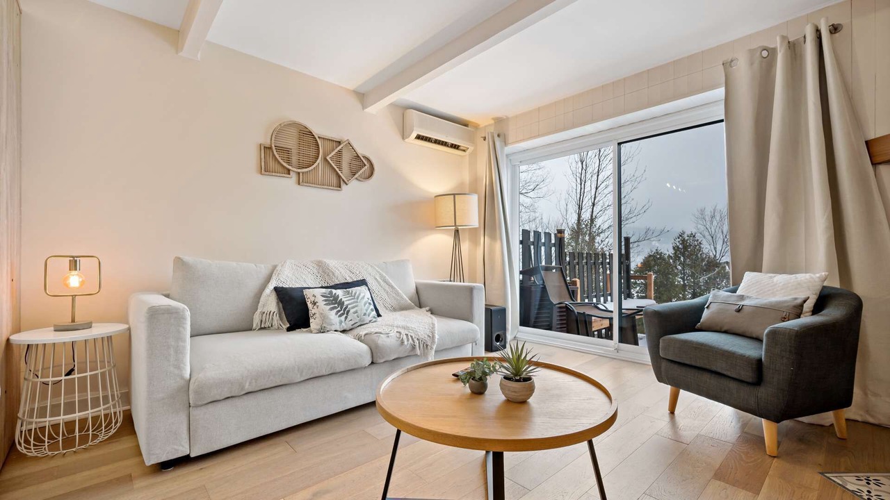 Photo of Livingroom in Mont-Tremblant