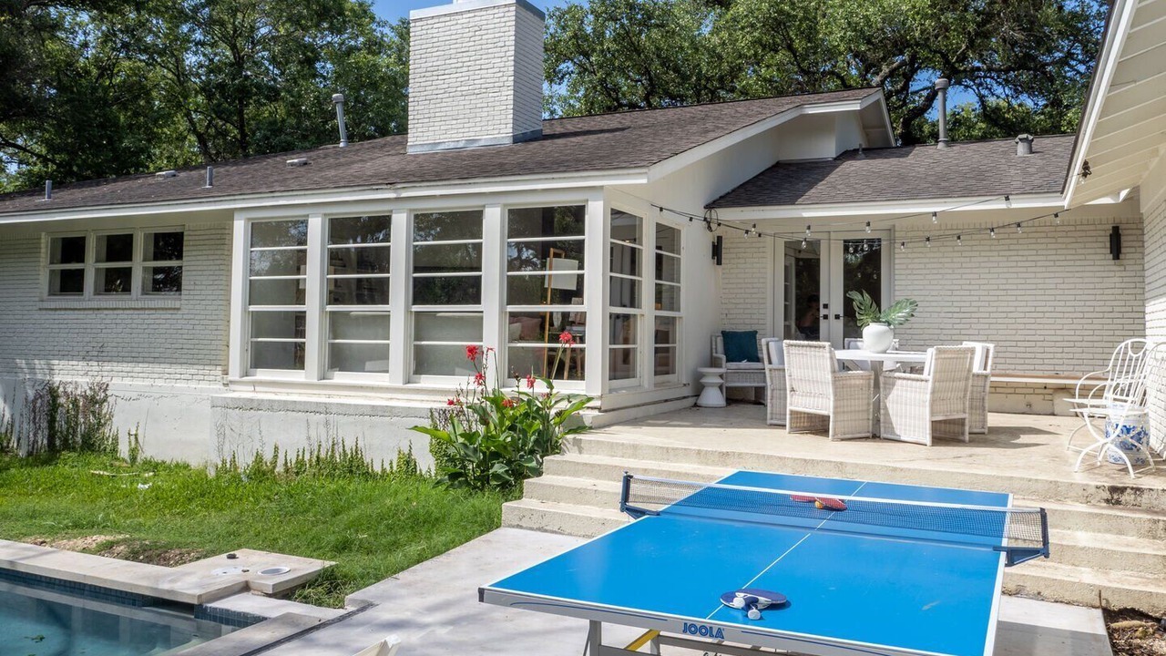 Photo of Outdoor in Highland Park West