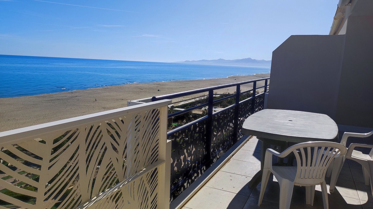 Photo of Outdoor in La Jetee