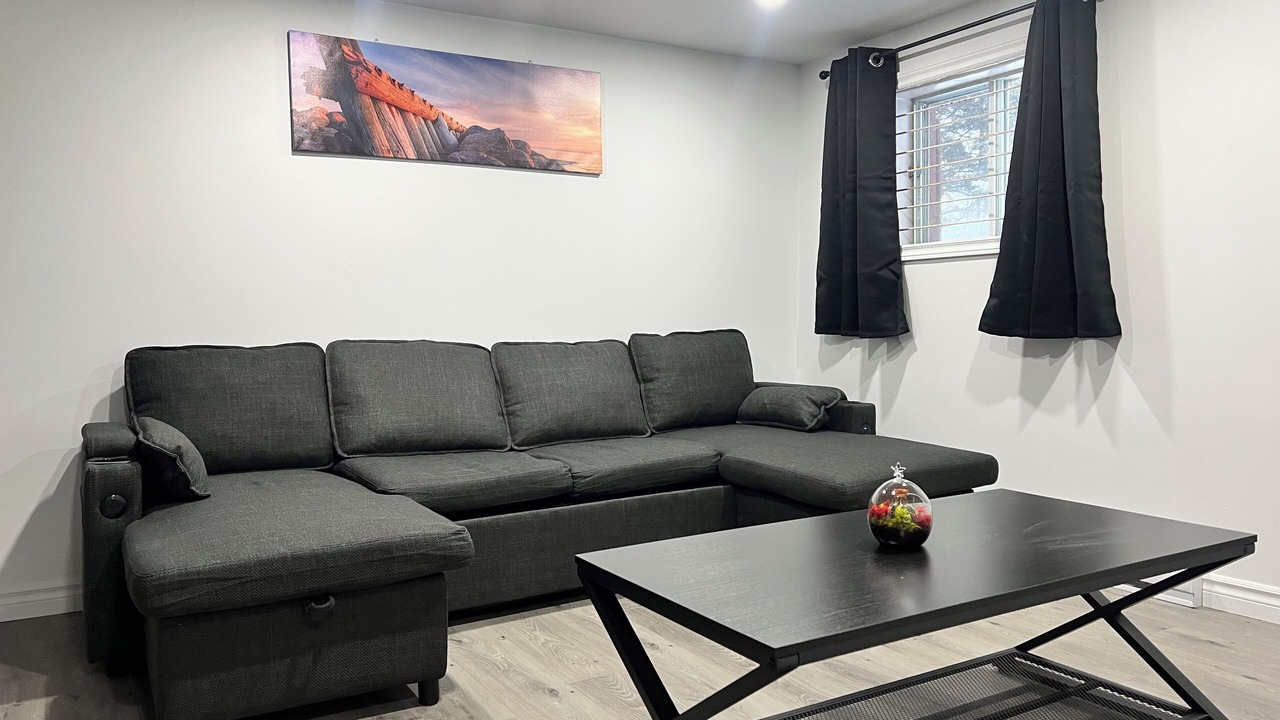 Photo of Livingroom in Amherst