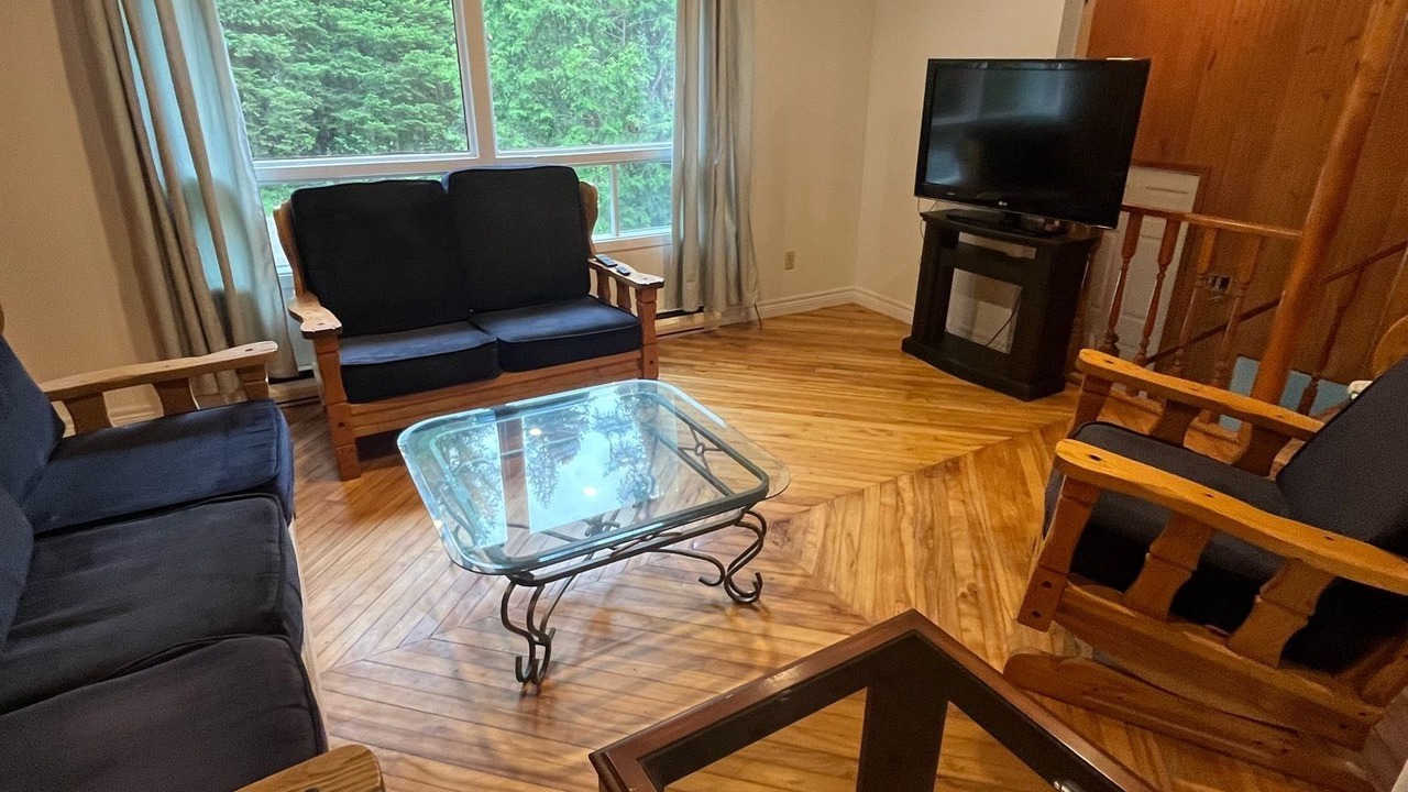Photo of Livingroom in Amherst