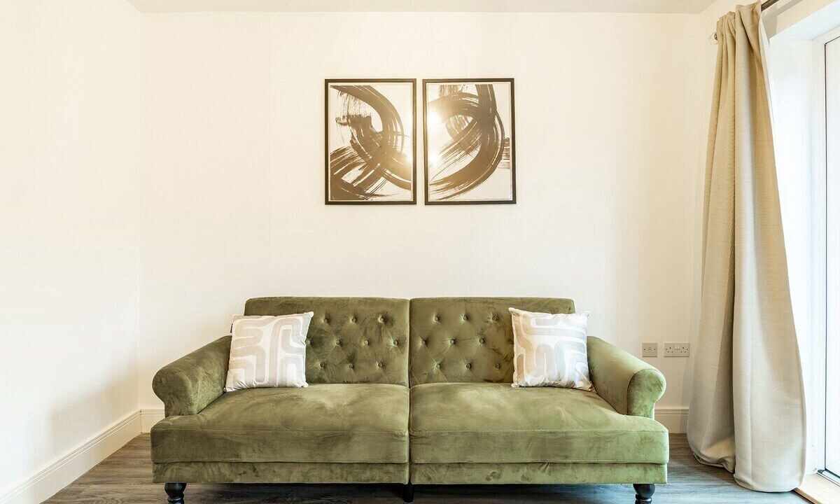 Photo of Livingroom in Stanwell