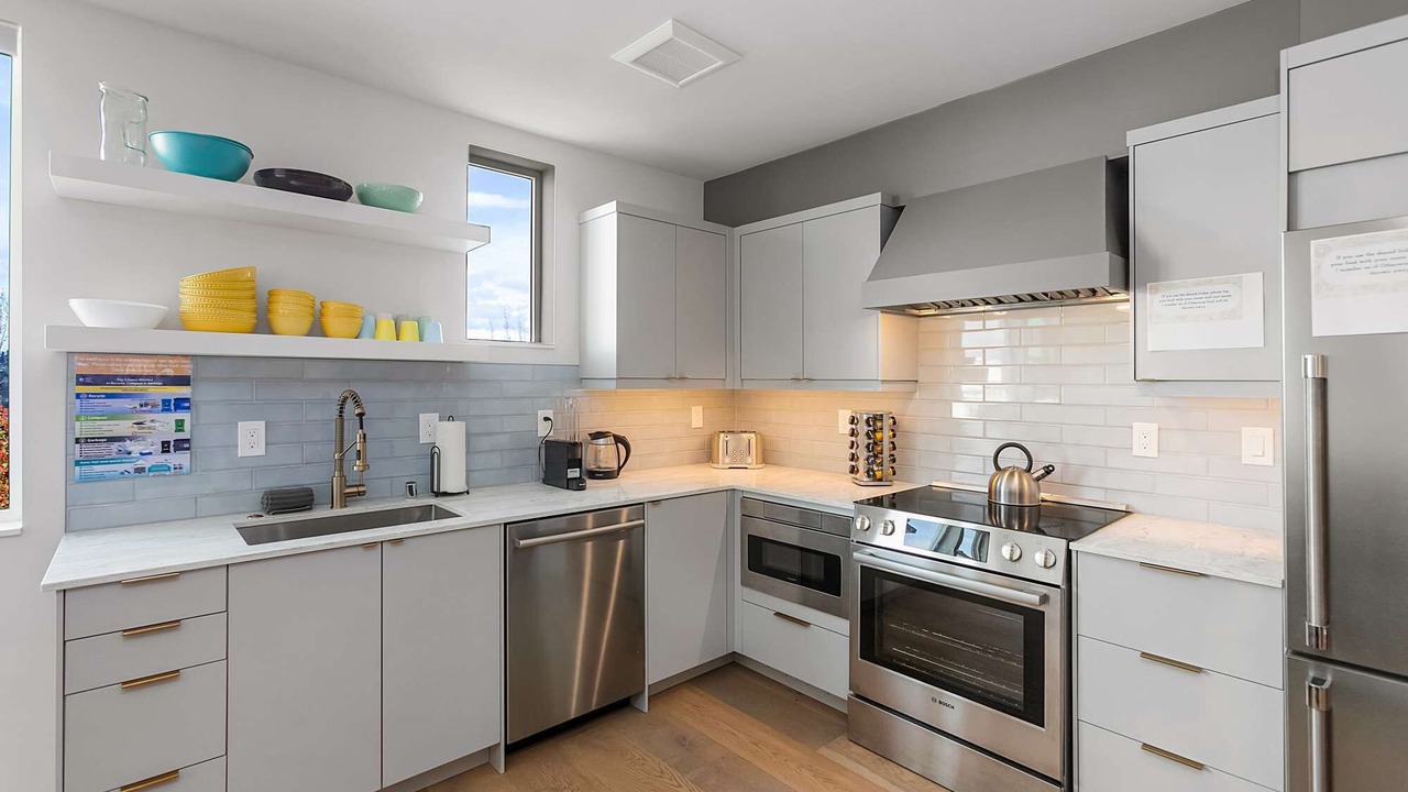 Photo of Kitchen in East Queen Anne