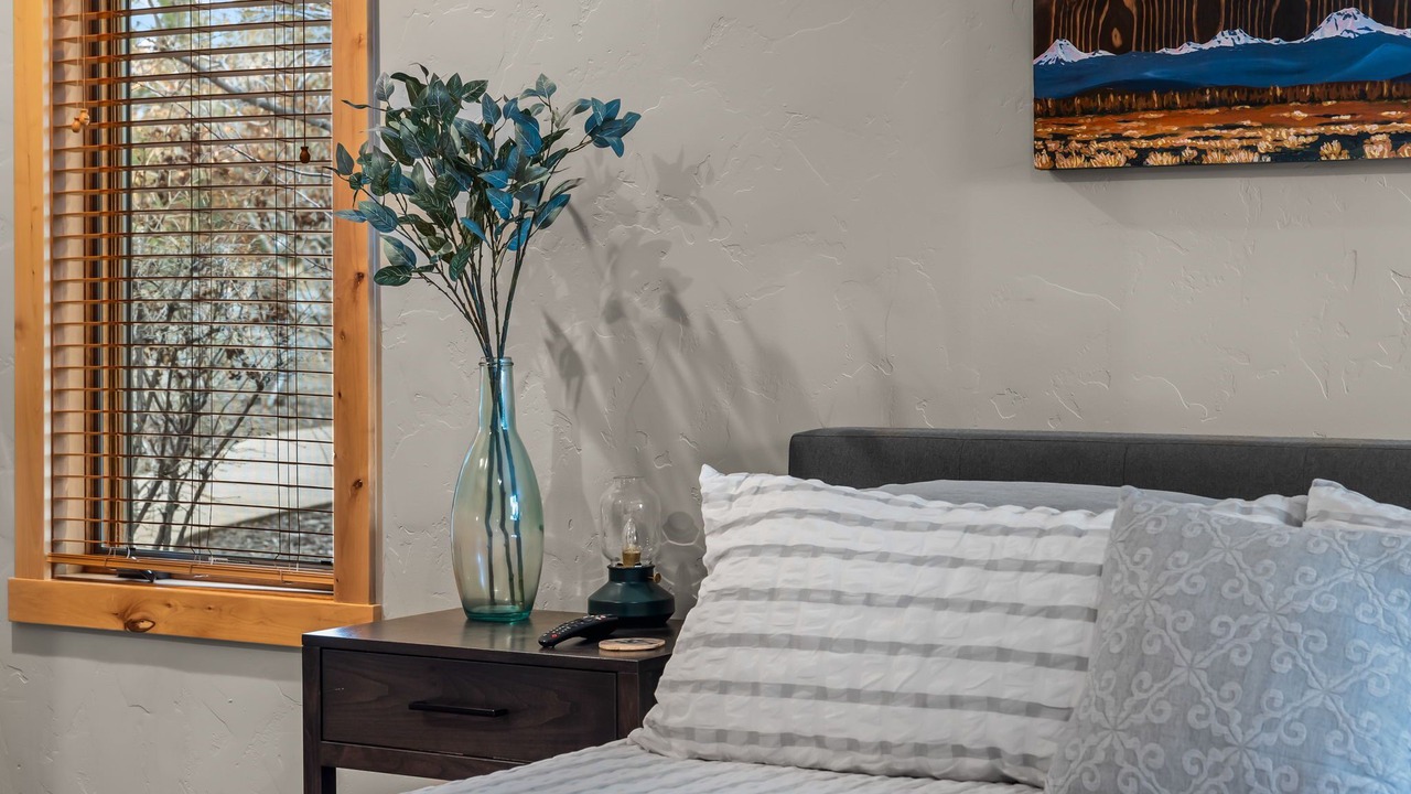 Photo of Bedroom in Powell Butte