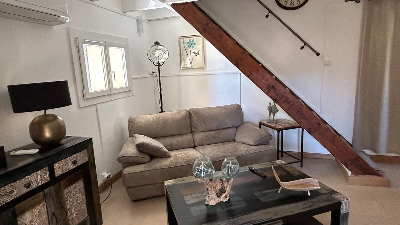 Photo of Livingroom in Auriol