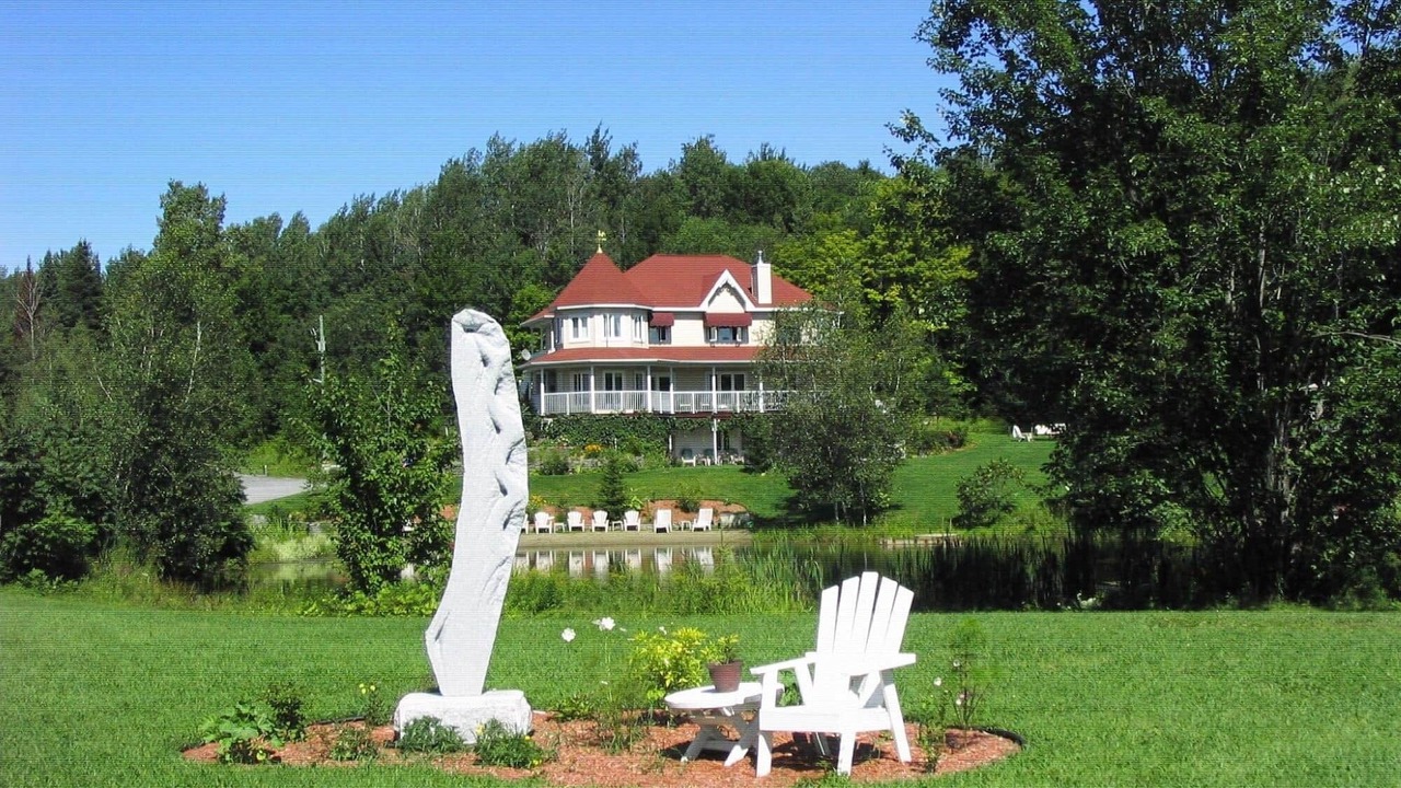 Photo of Outdoor in Notre-Dame-de-Lourdes
