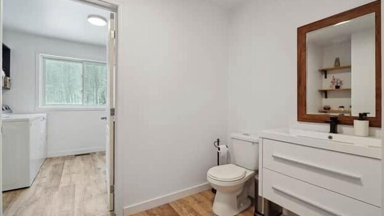 Photo of Bathroom in Notre-Dame-de-Lourdes