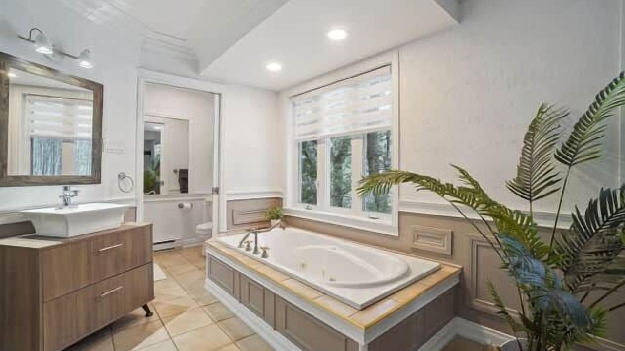 Photo of Bathroom in Notre-Dame-de-Lourdes
