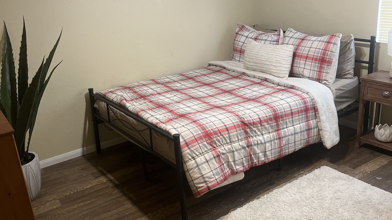 Photo of Bedroom in Summerlin