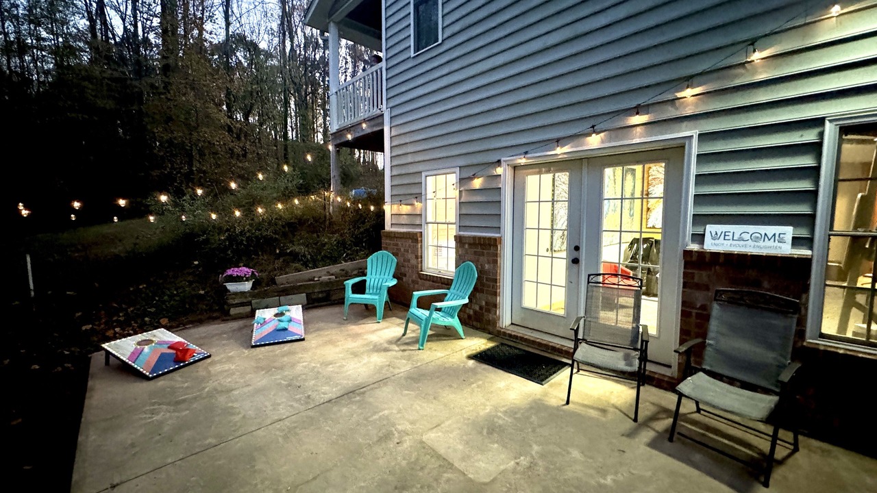 Photo of Patio Balcony in Amelia Court House