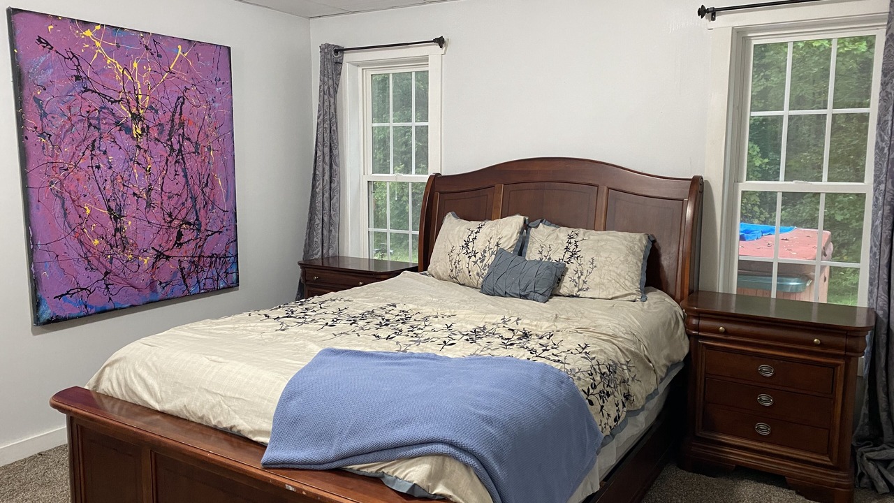 Photo of Bedroom in Amelia Court House