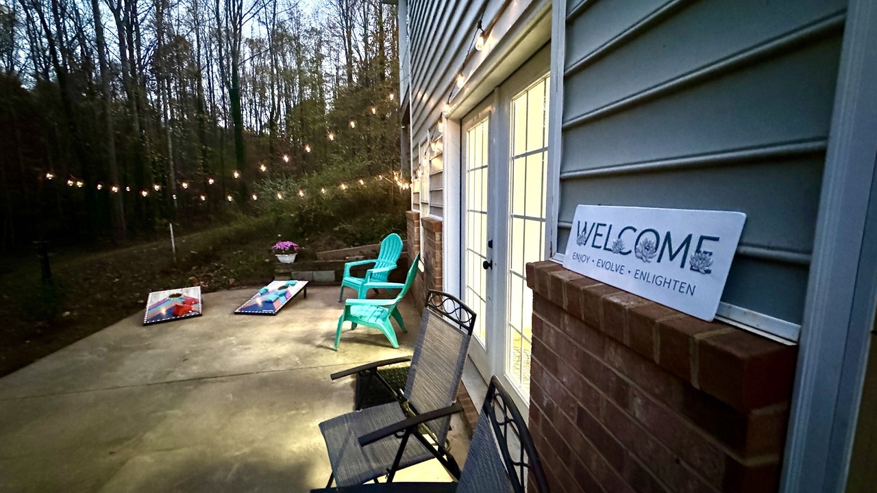 Photo of Patio Balcony in Amelia Court House
