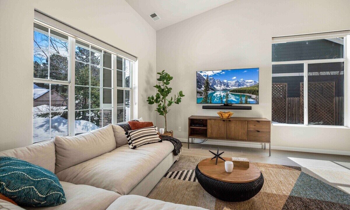 Photo of Livingroom in Ponderosa Trails