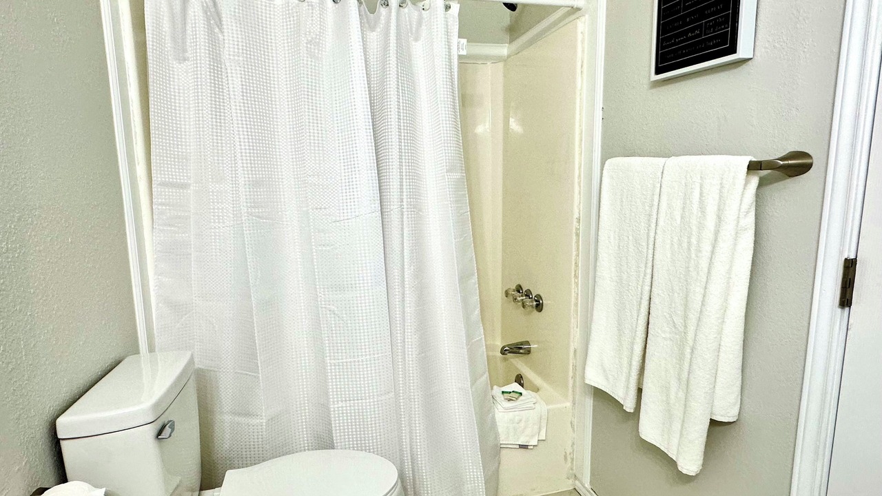 Photo of Bathroom in Eagle Pass