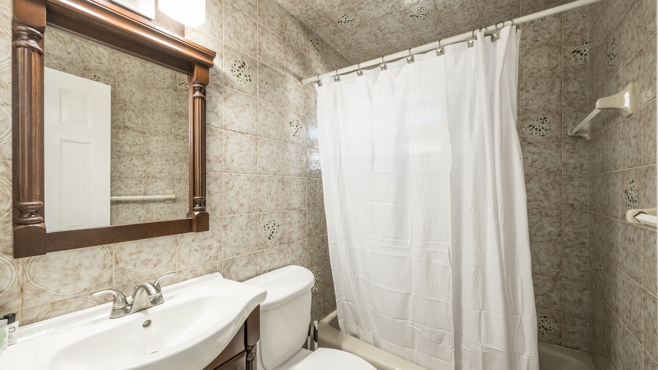 Photo of Bathroom in New Town