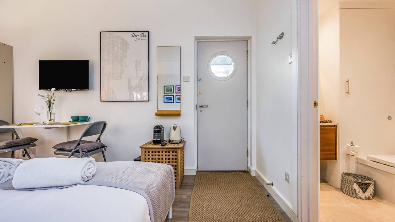 Photo of Bedroom in Funtington