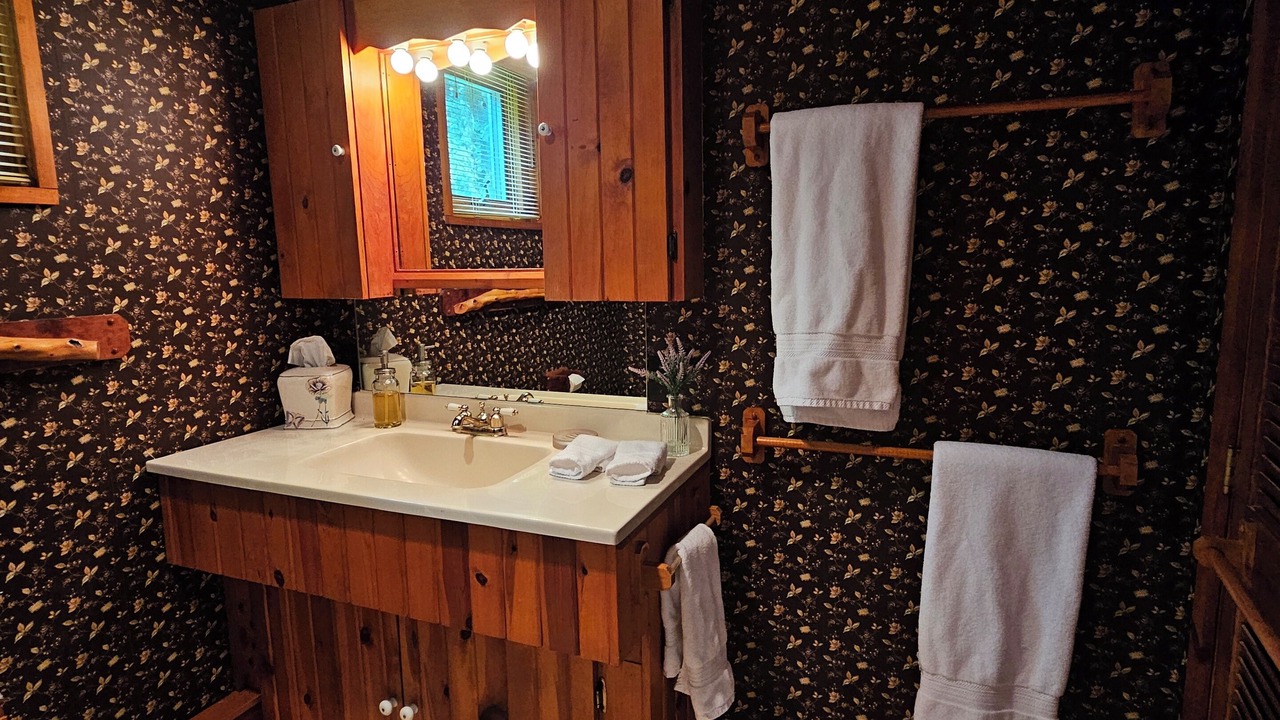 Photo of Bathroom in Russell