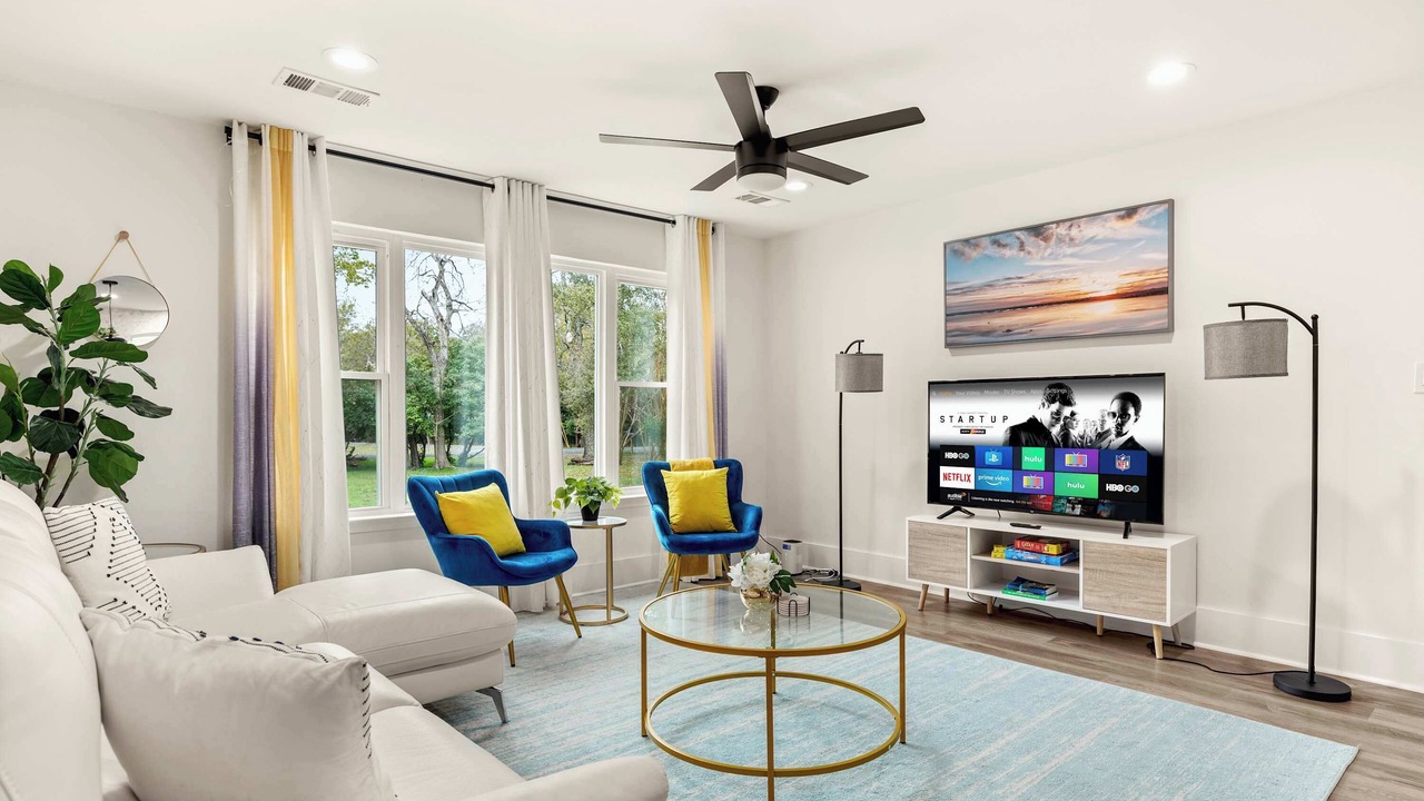 Photo of Livingroom in Onion Creek Meadows