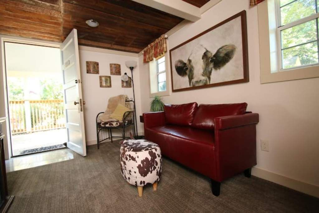 Photo of Livingroom in Rogers