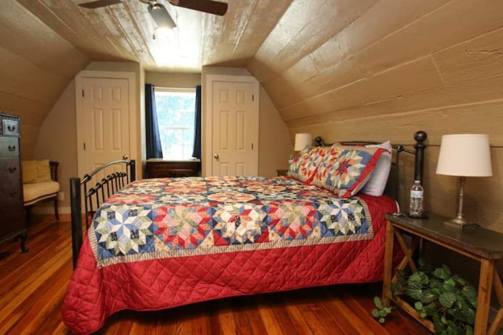 Photo of Bedroom in Rogers