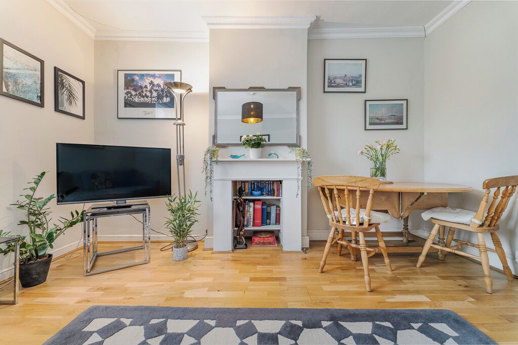 Photo of Others in Cantelowes