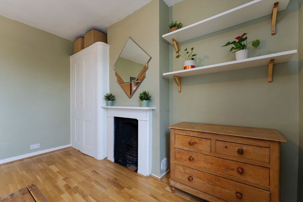 Photo of Others in Cantelowes