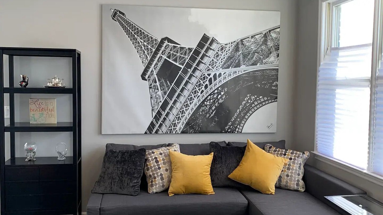 Photo of Livingroom in Livingston