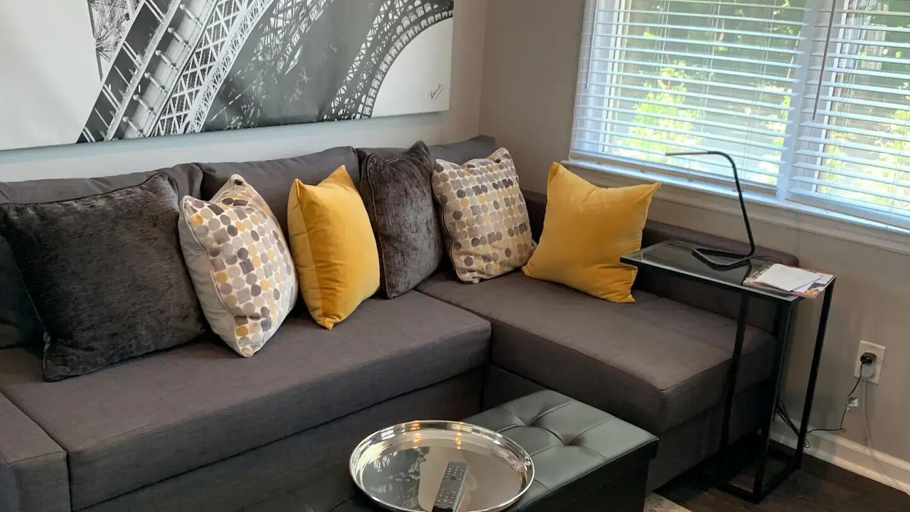 Photo of Livingroom in Livingston