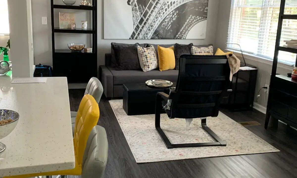 Photo of Livingroom in Livingston