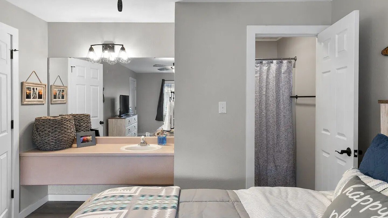 Photo of Bedroom in Kimberling City