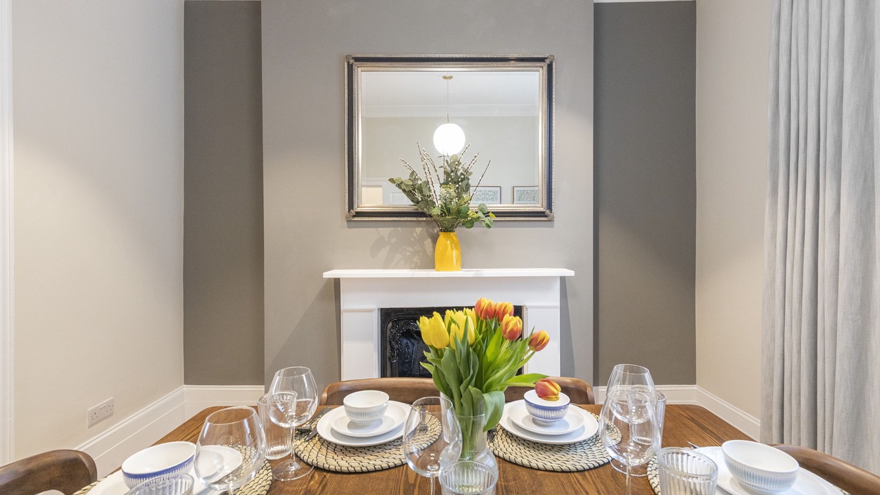 Photo of Others in Canonbury