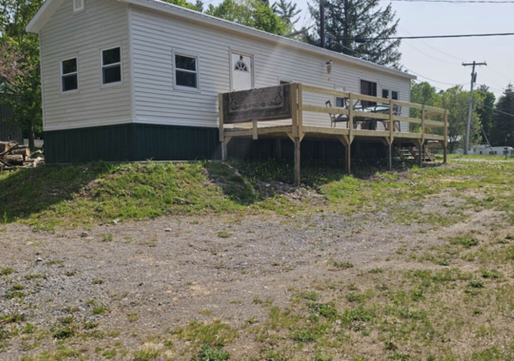 Photo of Outdoor in Brier Hill