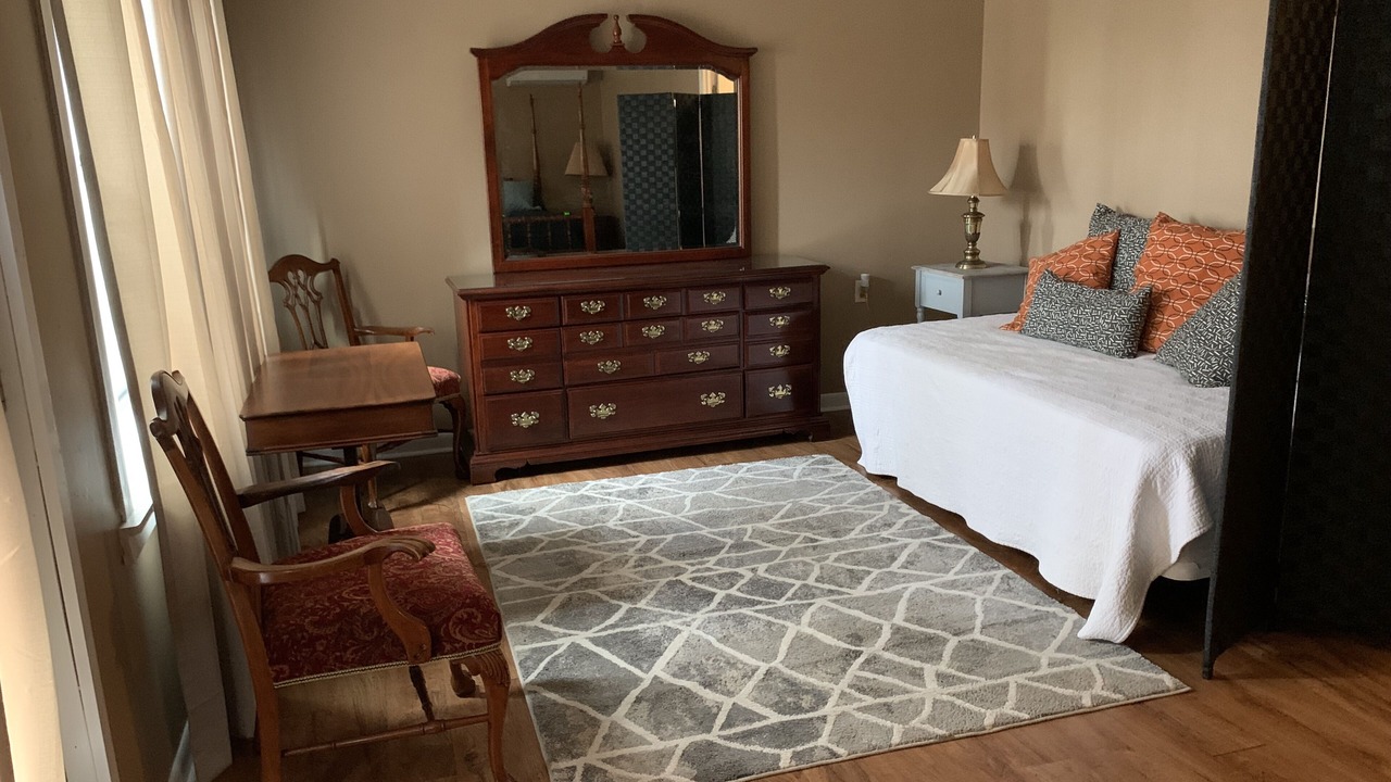 Photo of Bedroom in Mountain View