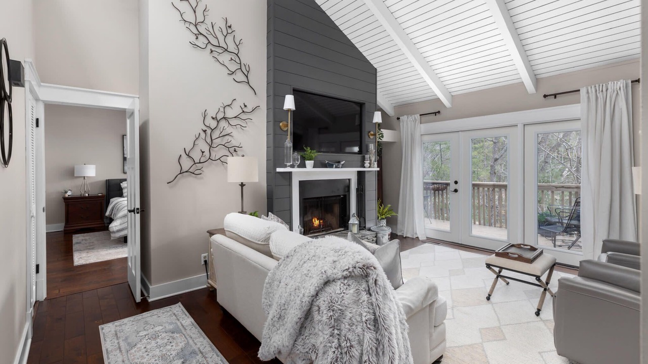 Photo of Others in Big Canoe