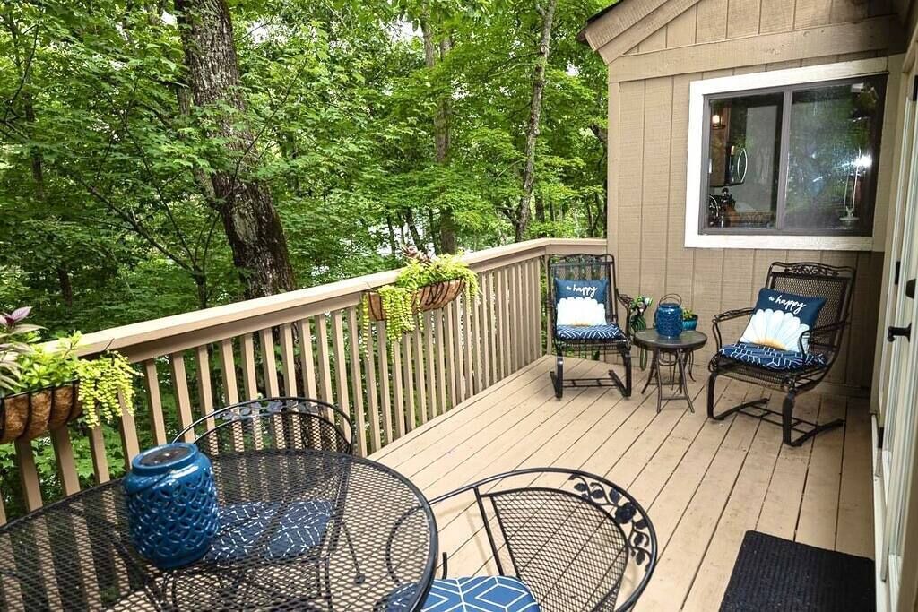 Photo of Others in Big Canoe