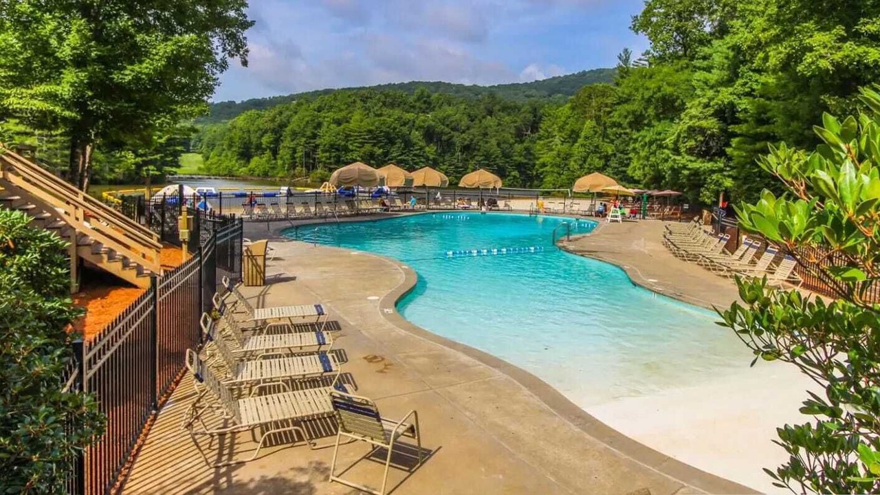 Photo of Others in Big Canoe