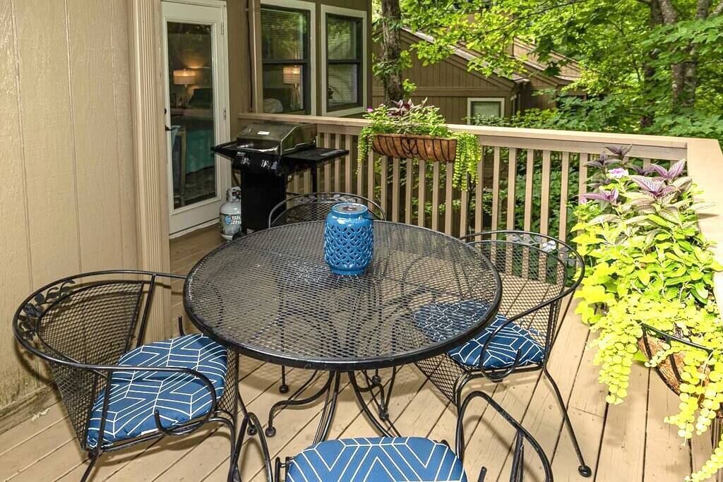 Photo of Others in Big Canoe