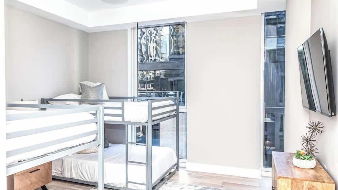 Photo of Bedroom in Near North Side