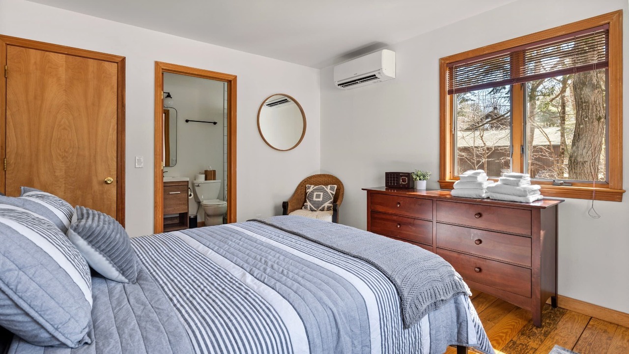 Photo of Bedroom in Becket