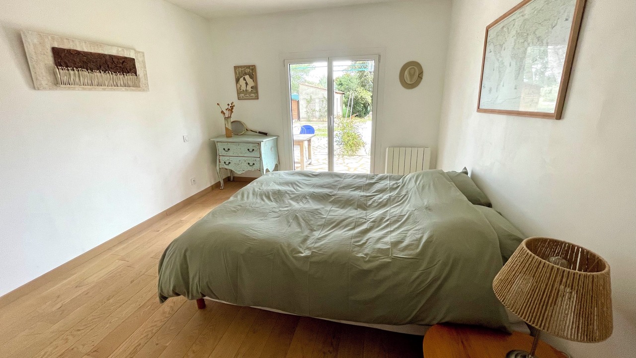 Photo of Bedroom in Pujaut