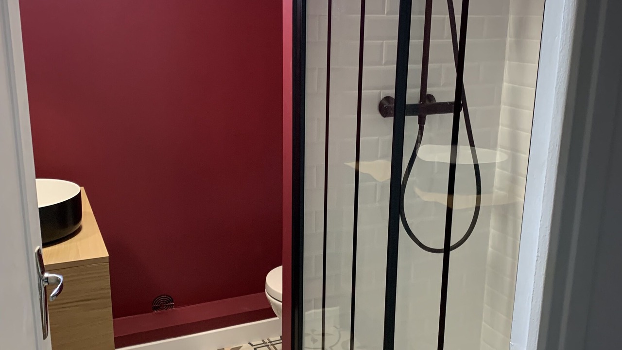 Photo of Bathroom in Clamart