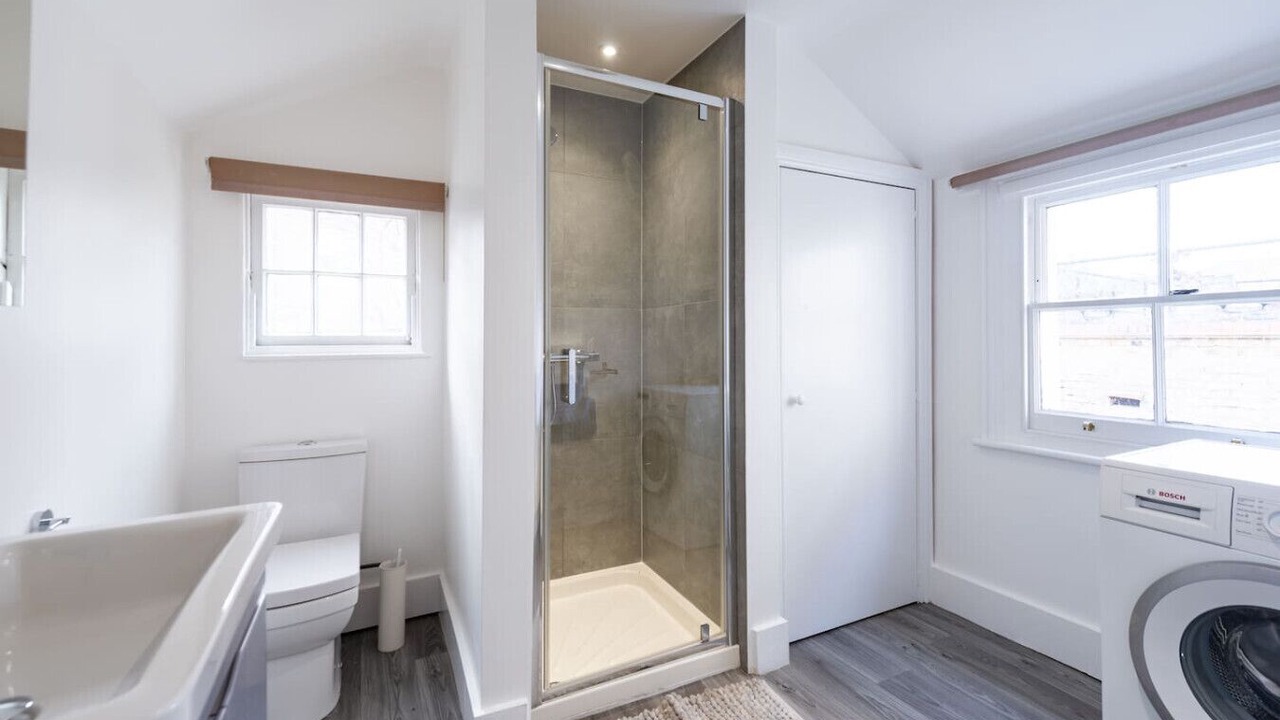 Photo of Bathroom in Wimbledon